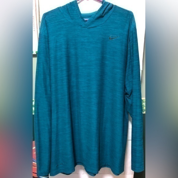 ☔️Nike Dri Fit Teal Polyester hooded pullover - Picture 1 of 13